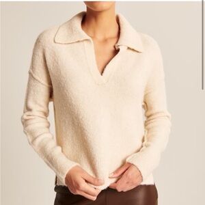 Abercrombie & Fitch notch neck polo sweater, size M